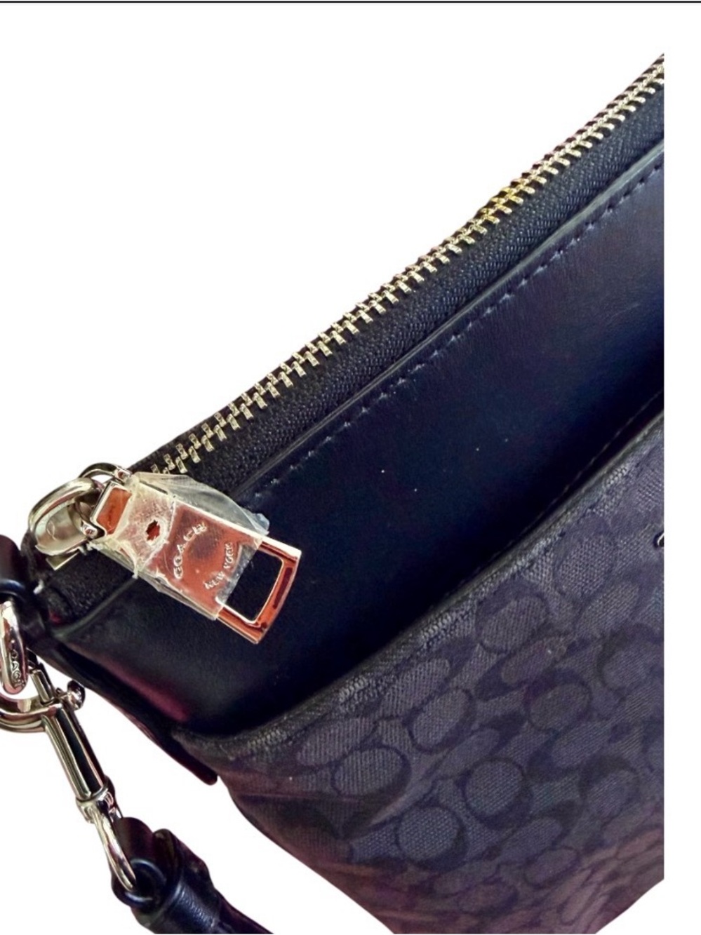 Coach Black Signature Messenger Bag with Silver Logo Authentic COA included - Picture 5 of 6